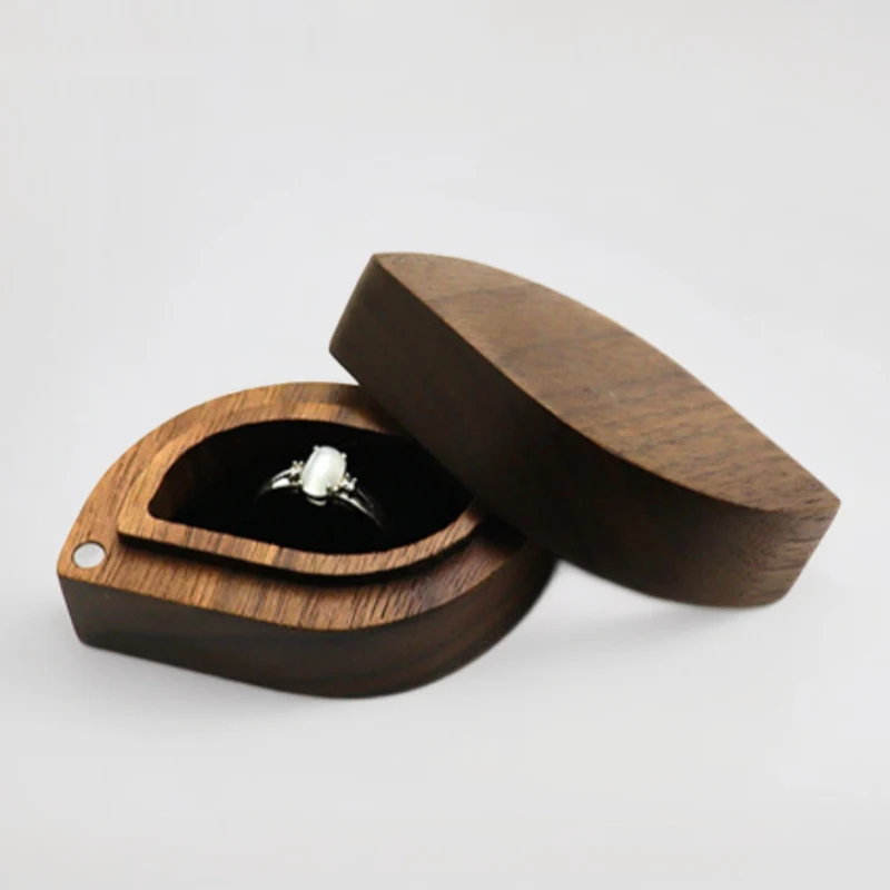 

Коробка для колец из орехового дерева с гравировкой в виде листьев - футляр для обручального ремешка с двойным отделением, подарочная коробка для предложения ручной работы