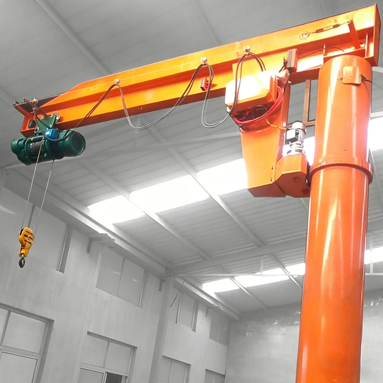 Customized Ground Mounted Portable Usage Jib Crane With Large Lifting Capacity Under Than 20ton