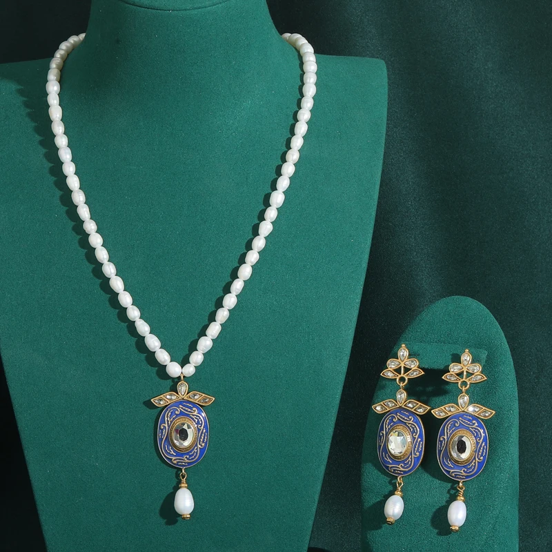 

Baroque Pearl Chain Jewelry Set Wedding Bride Enamel Necklace Woman Rhinestones Earrings Retro Palace Design Crystal Accessories