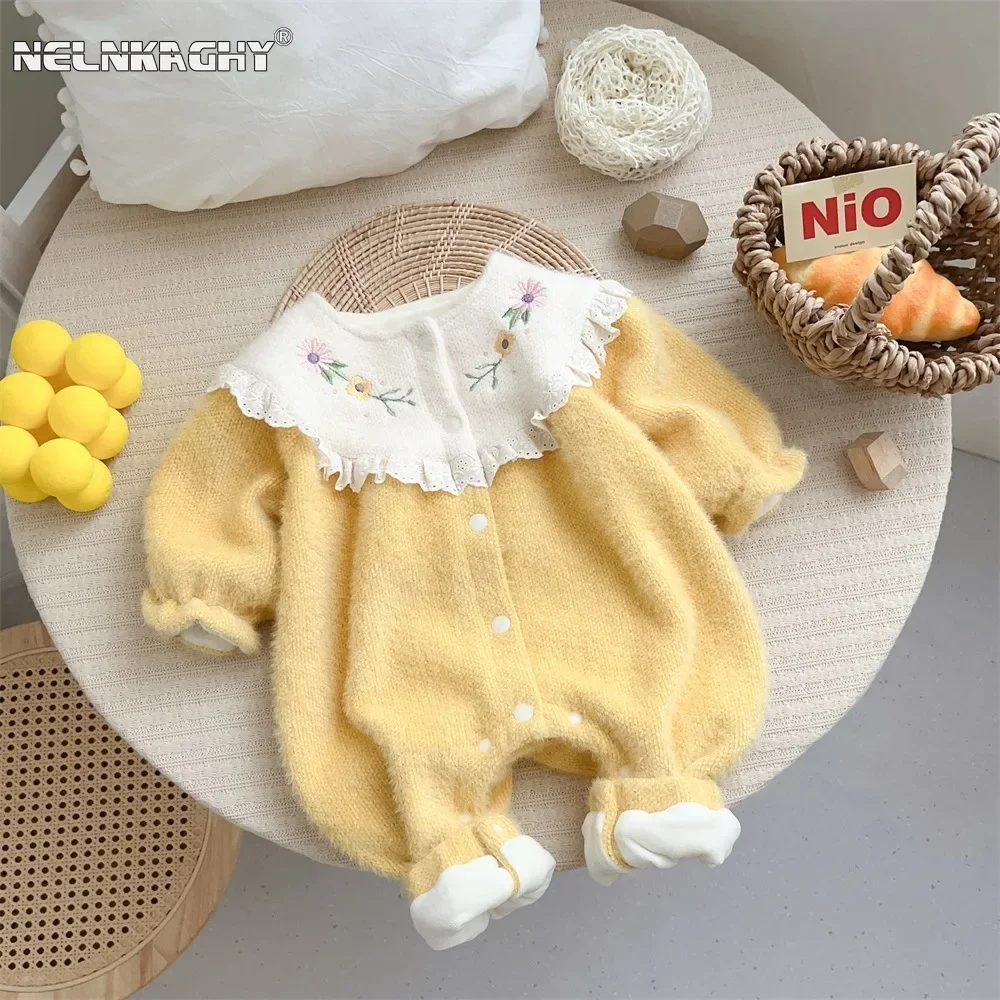 Barboteuse froncée en peluche pour bébé fille de 0 à 24 mois, combinaison chaude pour enfant, broderie florale optique, une pièce mignonne, hiver