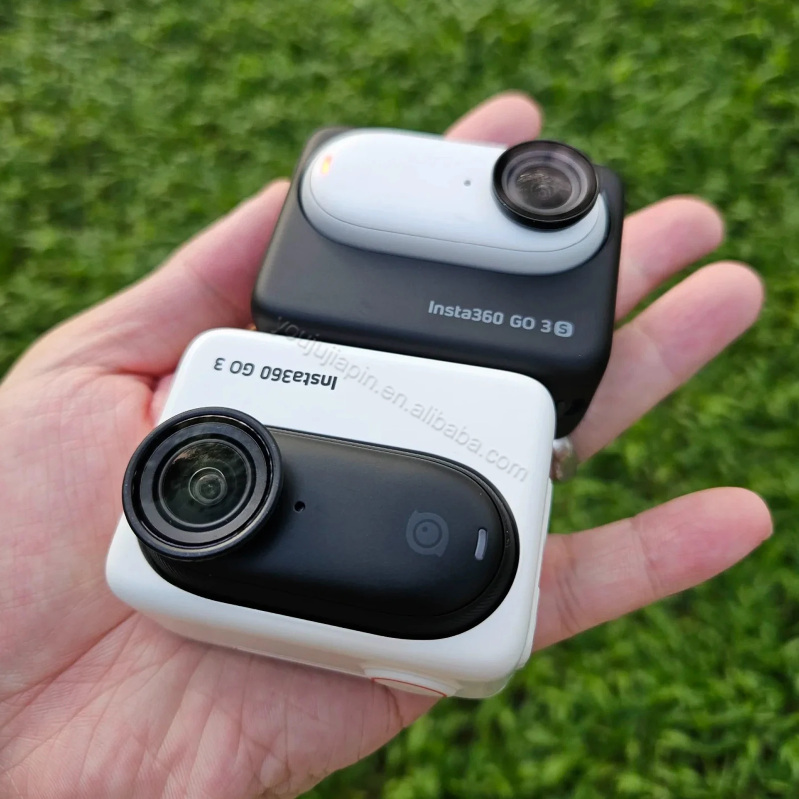 كاميرا Insta360 GO 3 الأصلية المدمجة وخفيفة الوزن، محمولة ومتعددة الوظائف POV تثبيت في أي مكان