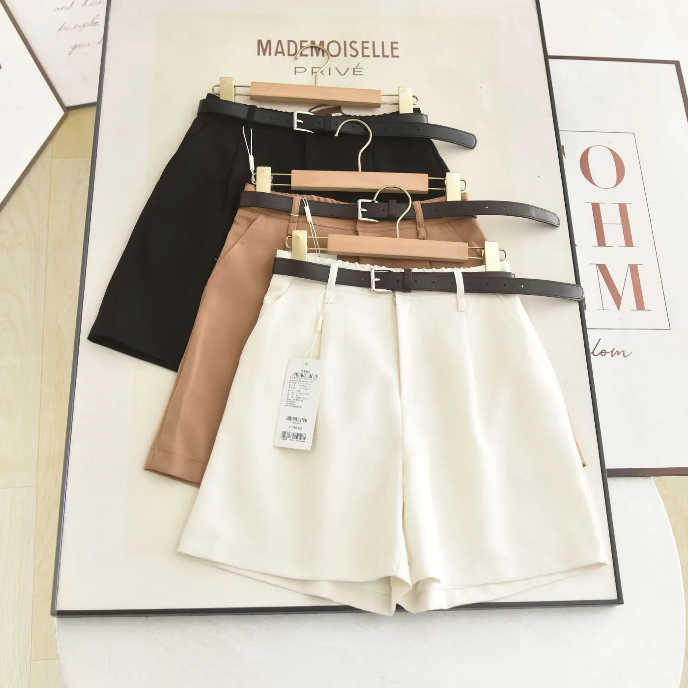 

High Waist Suit Shorts Casual Commute Style with Belt Elegant Slimming Versatile Women's Wide Leg Pants Summer 2026