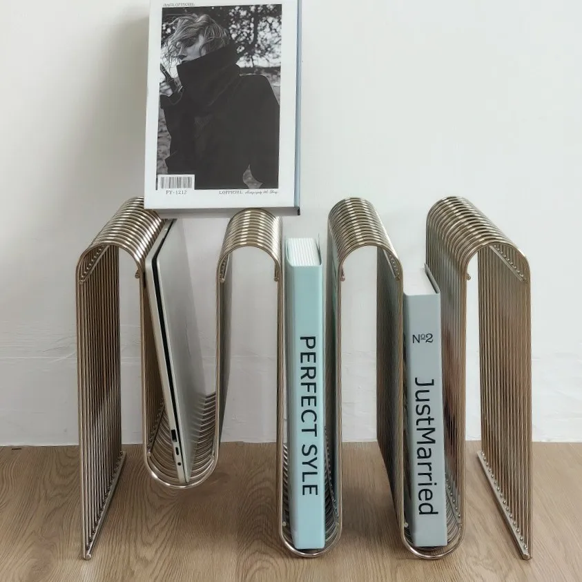 Nordic Rustproof Iron Side Table 40x30x30cm with Magazine Rack Storage Shelf for Living Room Balcony Sofa