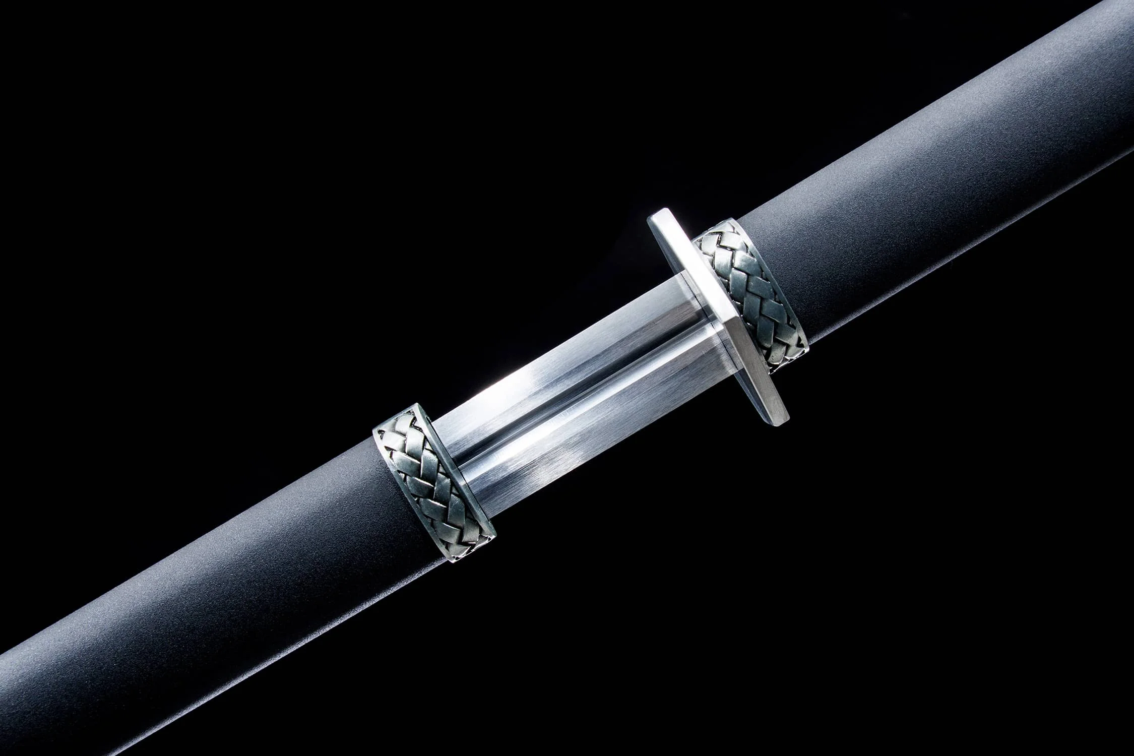 102cm Samurai sword - A sharp and ready-to-use katana with a full tang blade. For cosplay enthusiasts who love ninja martial art