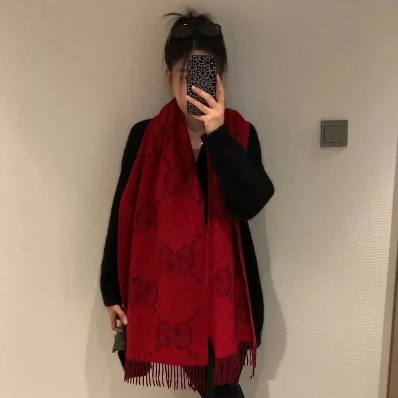 Autumn and winter European and American style letter cashmere double-sided warm scarf jacquard tassel scarf shawl unisex fashion