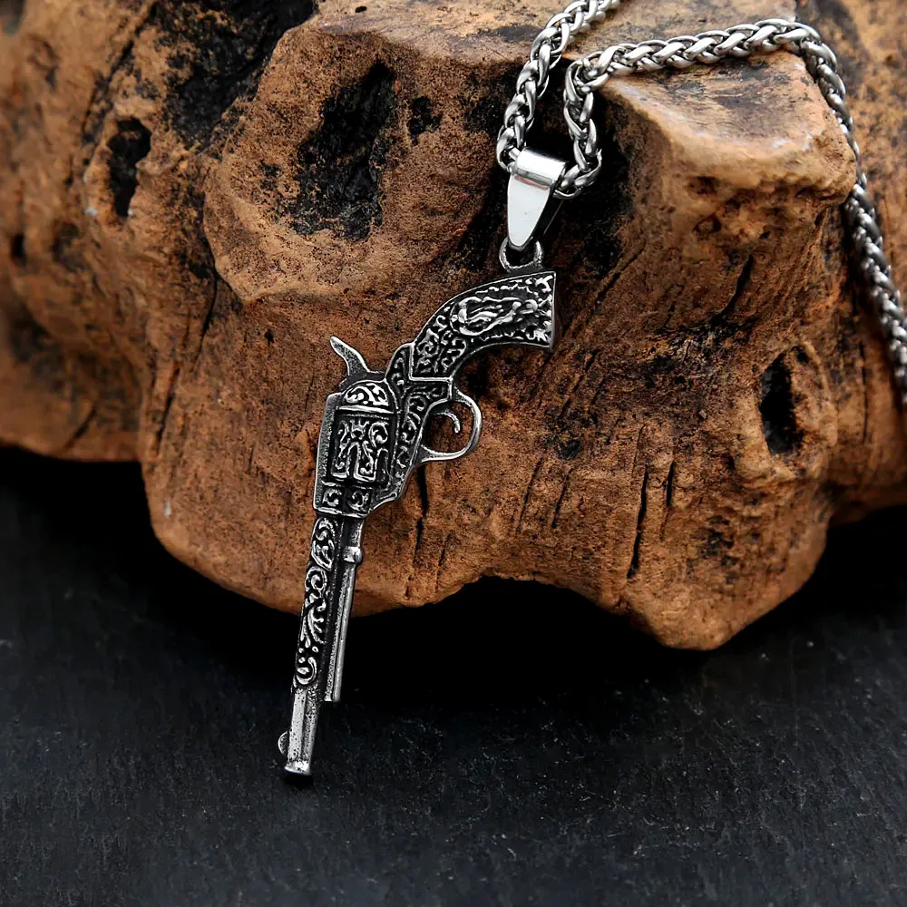 Gothic Revolver Gun Stainless Steel Pendant Necklace Western Pistol Totem Unisex Punk Hip Hop Vintage Fashion Jewelry Wholesale