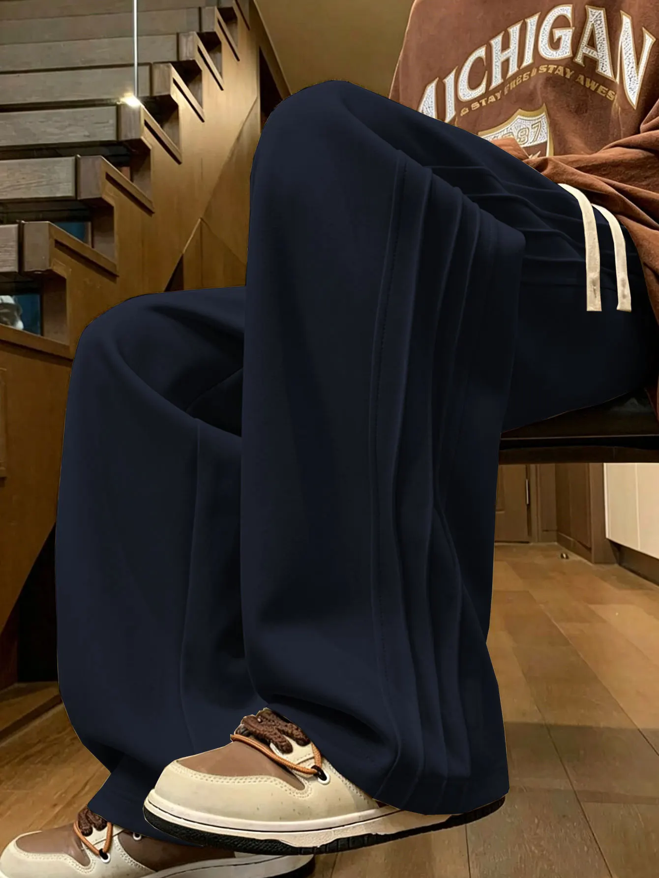 Herren-Freizeithosen, Locker Geschnittenes Design mit Weitem Bein, Elastischer Bund, Bequem für den Alltag, Modische Herrenbekleidung, Trendig und Stilvoll – Detail 7