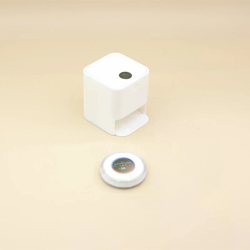 Mini aspirateur robot de Simulation pour maison de poupée, modèle de meubles de décoration, accessoires de scène micro, 1/12