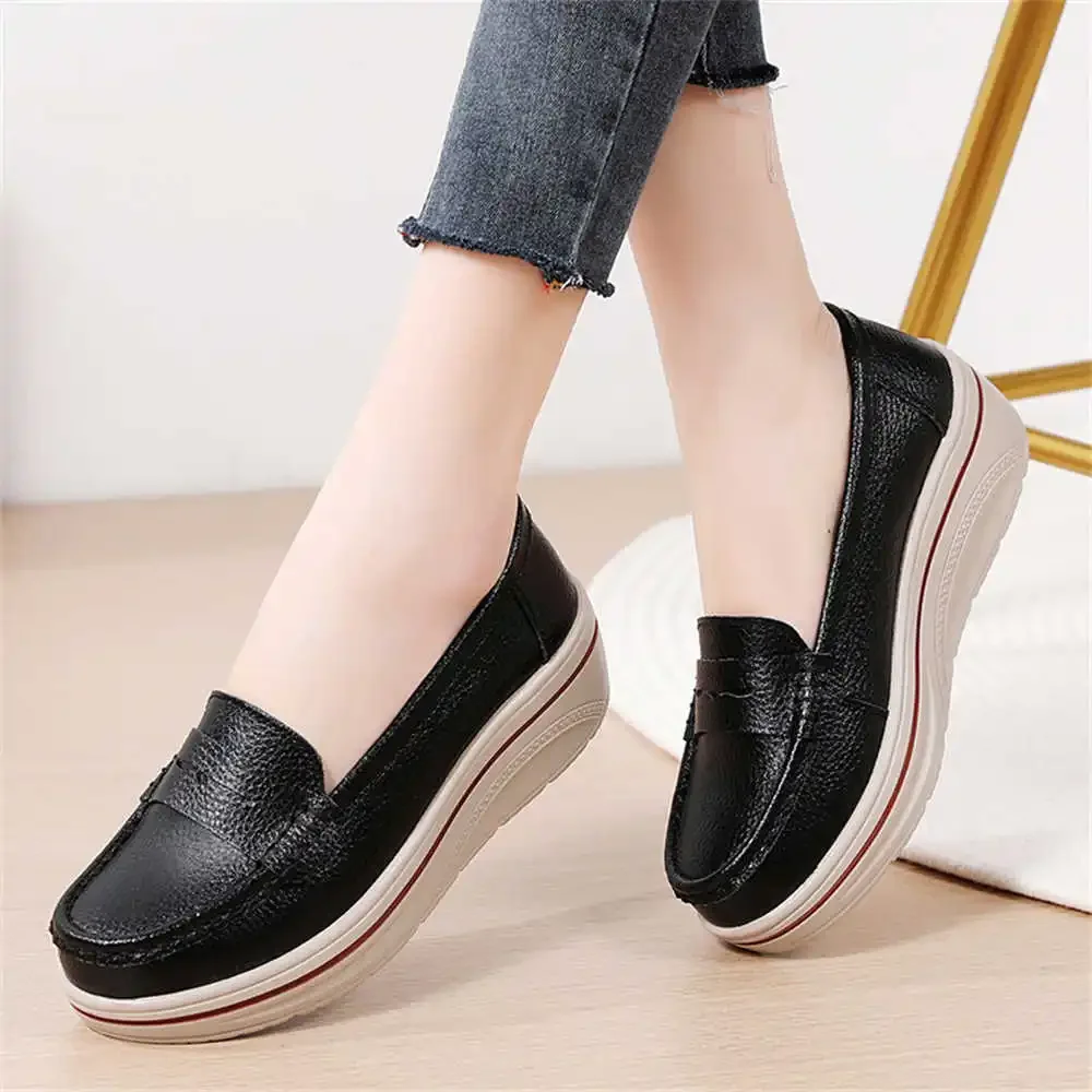 Fondo grueso número 40 D zapatos planos de tenis zapatillas de deporte de diseñador para mujer Flatas deportivas Sapato comodidad de alta tecnología lo último