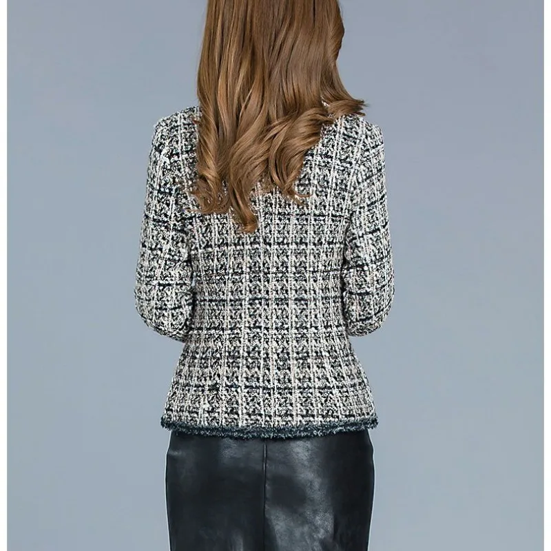 Women\'s Autumn and Winter New Fashion Elegant Plaid Round Neck Button Casual Versatile Long Sleeve Slim Fit Small Fragrant Coat