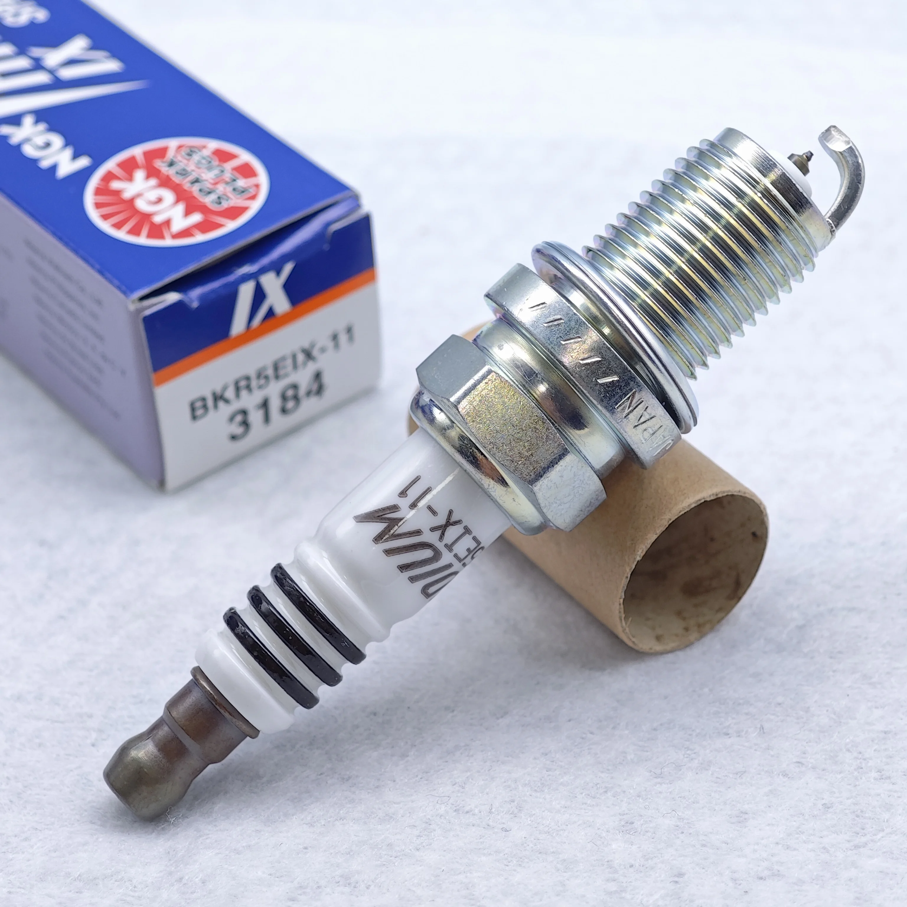 1pcs Original NGK IX Spark Plug BKR5EIX 1159 BKR5EIX-11 3184 Upgrade BKR5EK BKR5E-11