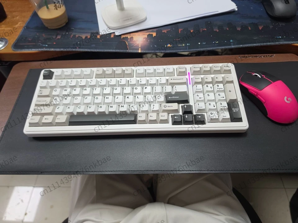 Ergonomic Under Desk Keyboard Tray Foldable Adjustable Pull Out Floating Holder Office Desk Accessory