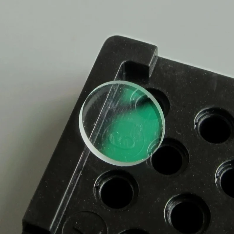 

Diameter 8/10/12MM, Thickness 1/1.8/2MM, 400-700nm Coated Glass Waterproof Lens, Red/Green/Blue Laser Flat Window Lens