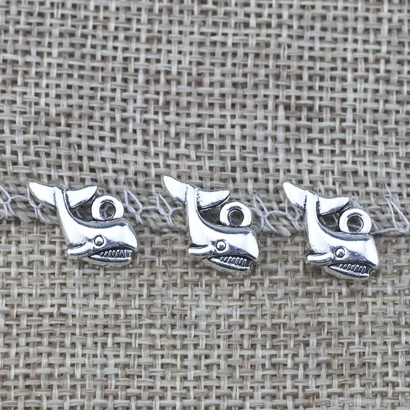 20pcs/lot 10*16mm Small Baby Shark Charm Pendant Antique Silver Color Animal Jewelry Accessories