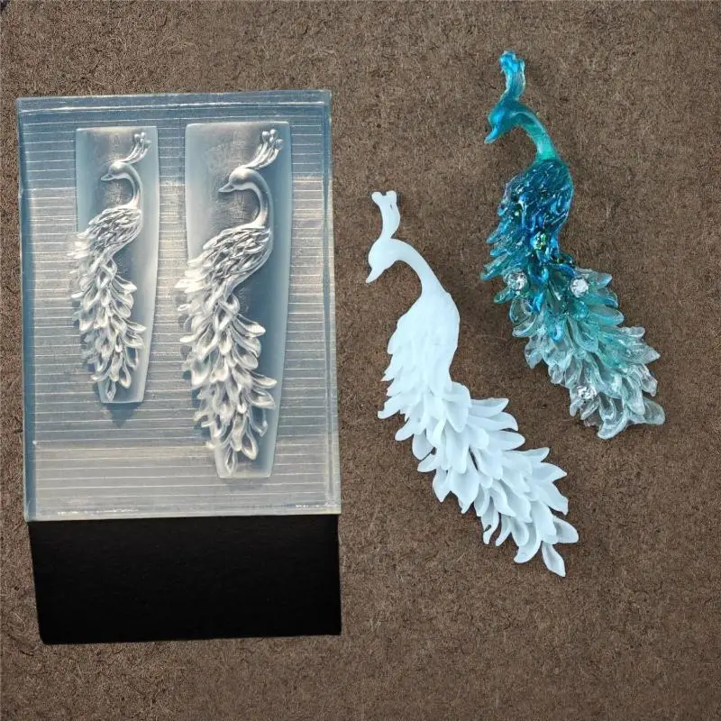 3D Peacock Nail Art Mold, Transparent Silicone DIY Tool for Manicure and Jewelry Craft Decoration.