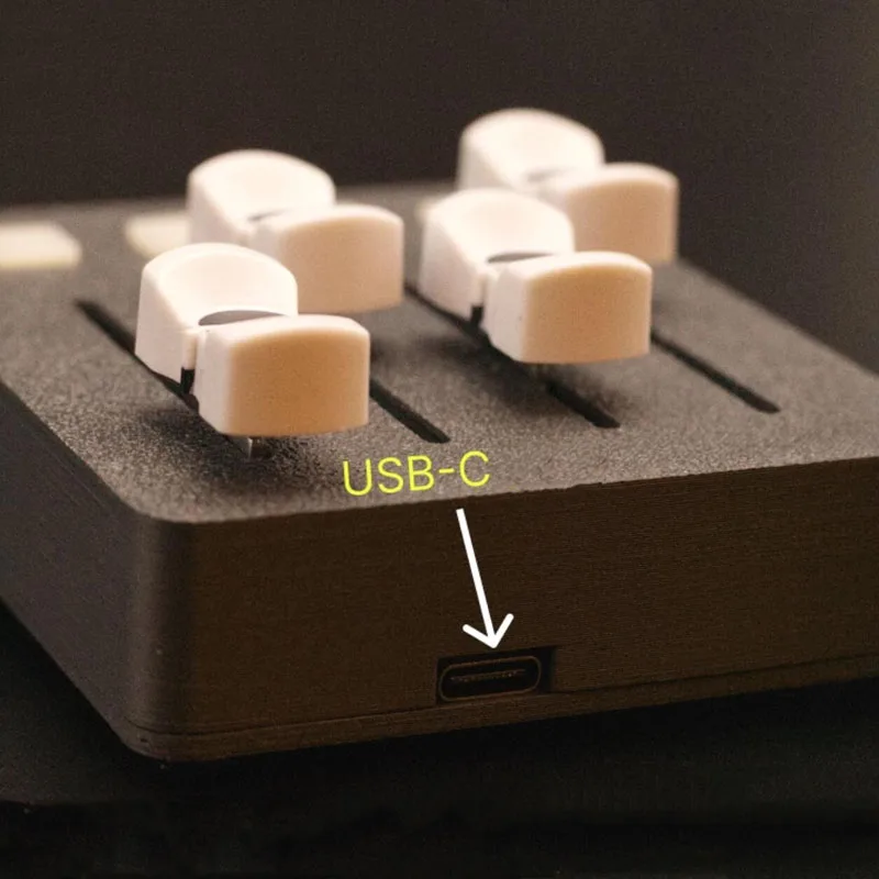 

MIDI-контроллер EM-PO2 с 4 фейдерами и 4 кнопками для цифровой аудио-рабочей станции, создания музыки и управления стримингом