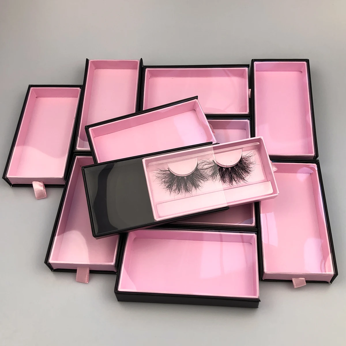 Custom Made  Empty Magnetic Box Mink Colorful  Lash Packaging  With Tray For 3D Faux Natural  Eyelashes Bulk Items Wholesale