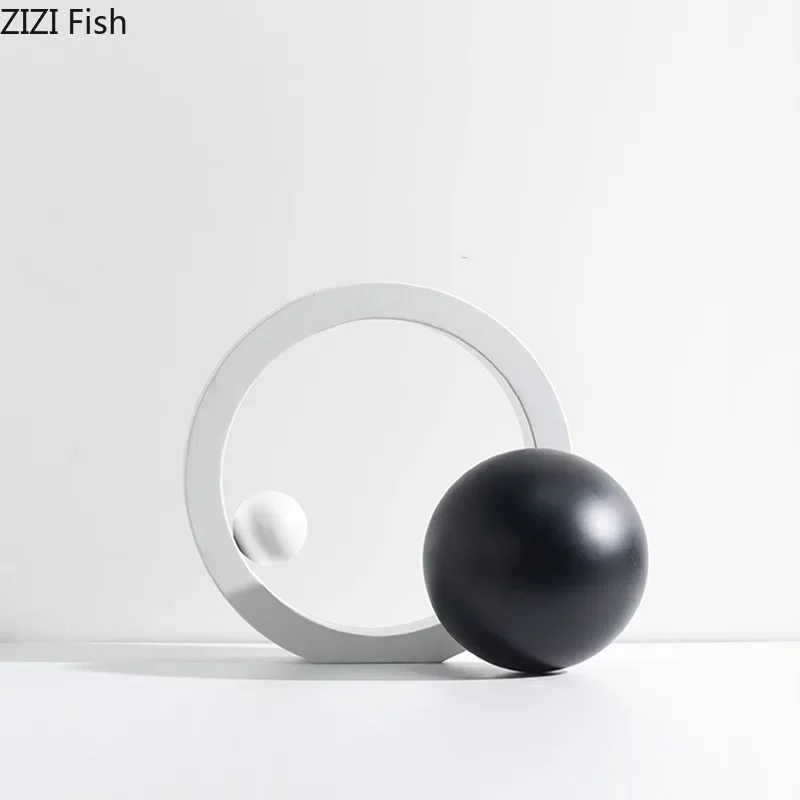 

Creative Geometric Shaped Metal Crafts Rectangle Circle Ornaments Desk Decoration Minimalism Artwork Room Aesthetic Decor