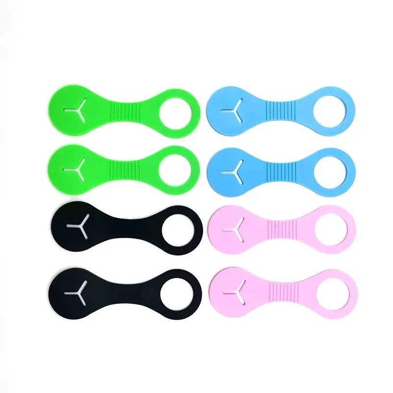 Dog Poop Bags Dispenser Holder Pet Litter Garbage Bag Dog Products Poop Bag Clip Hands-free Clip Dog Cleaning Supplies