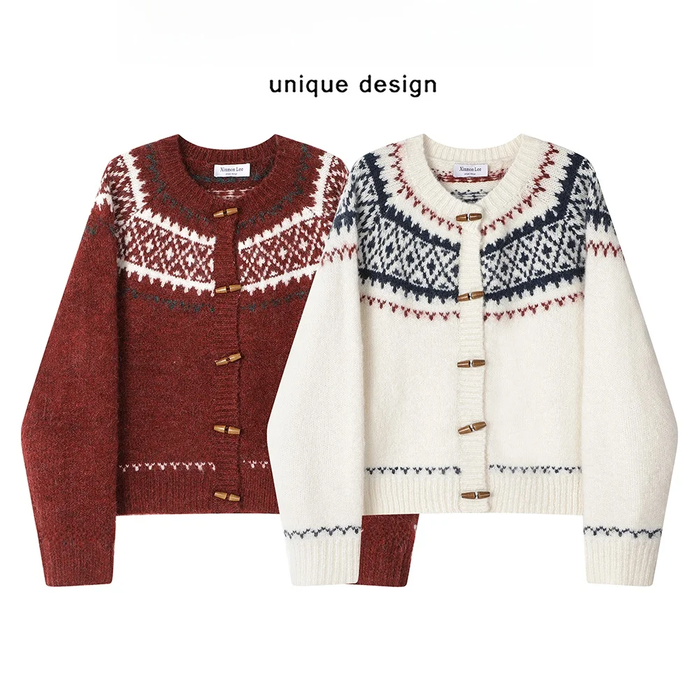 

Lzy Sle Double Color Loose Knitted Sweater with Horn Buttons Soft Cozy Autumn Winter Faion Sweet Sle Korean Design