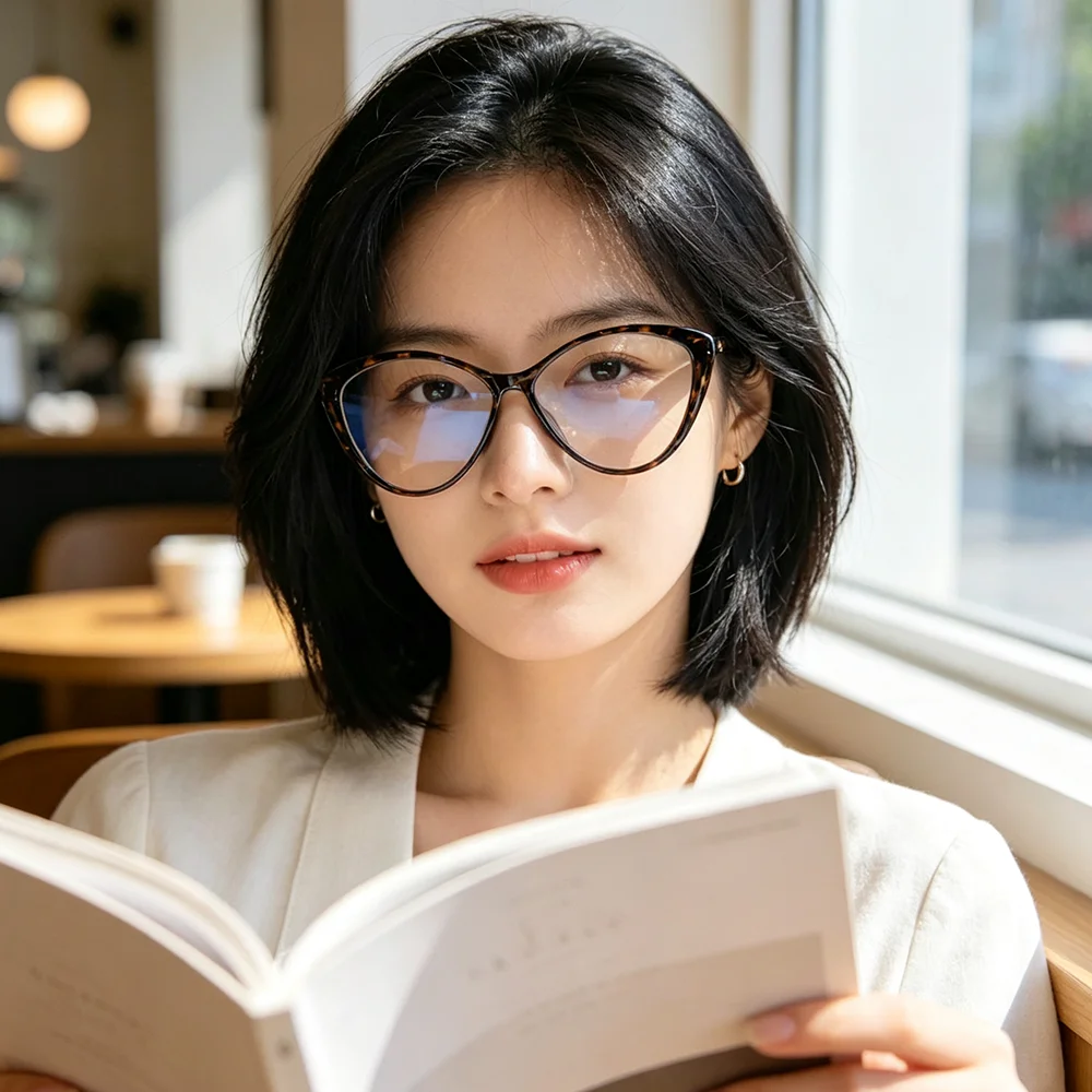 Anti Blue Light Glasses Women Cat Eye Computer Gaming Glasses Eye Protection Anti Eyestrain Oversized Optical Frame Clear Lens