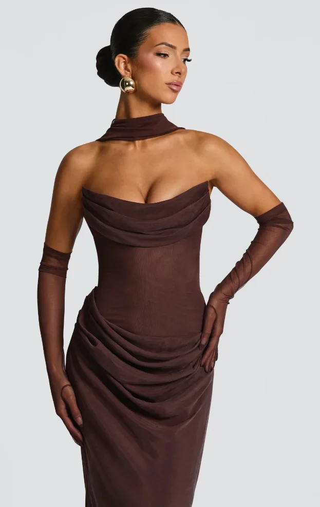 Vestidos de noche de graduación de sirena sexy Vestido de fiesta hasta el suelo sin tirantes de Arabia Saudita Vestido de fiesta de cóctel 2025 personalizado