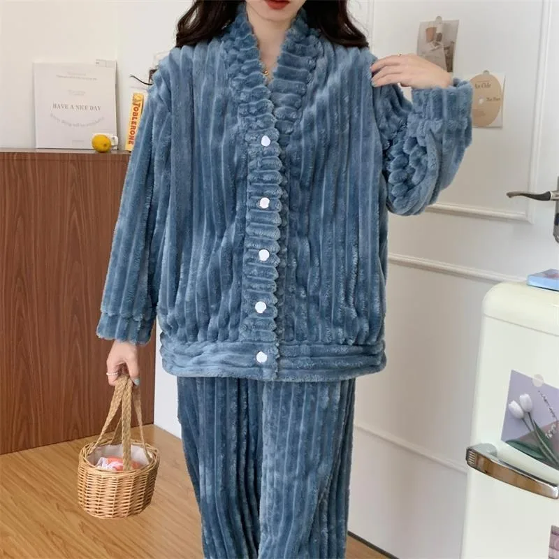 Women Winter 2023 New Pajamas Large Size Plus Thick Coral Velvet Loose Home Suit All-match Dyed White Wear Well long sleeve