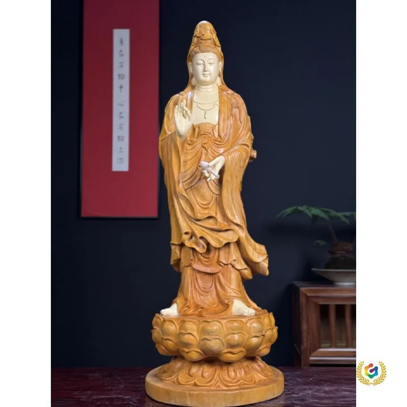Fragrant camphor wood clean bottle water moon free Guanyin wood carving ornament, the temple enshrined the Buddha statue