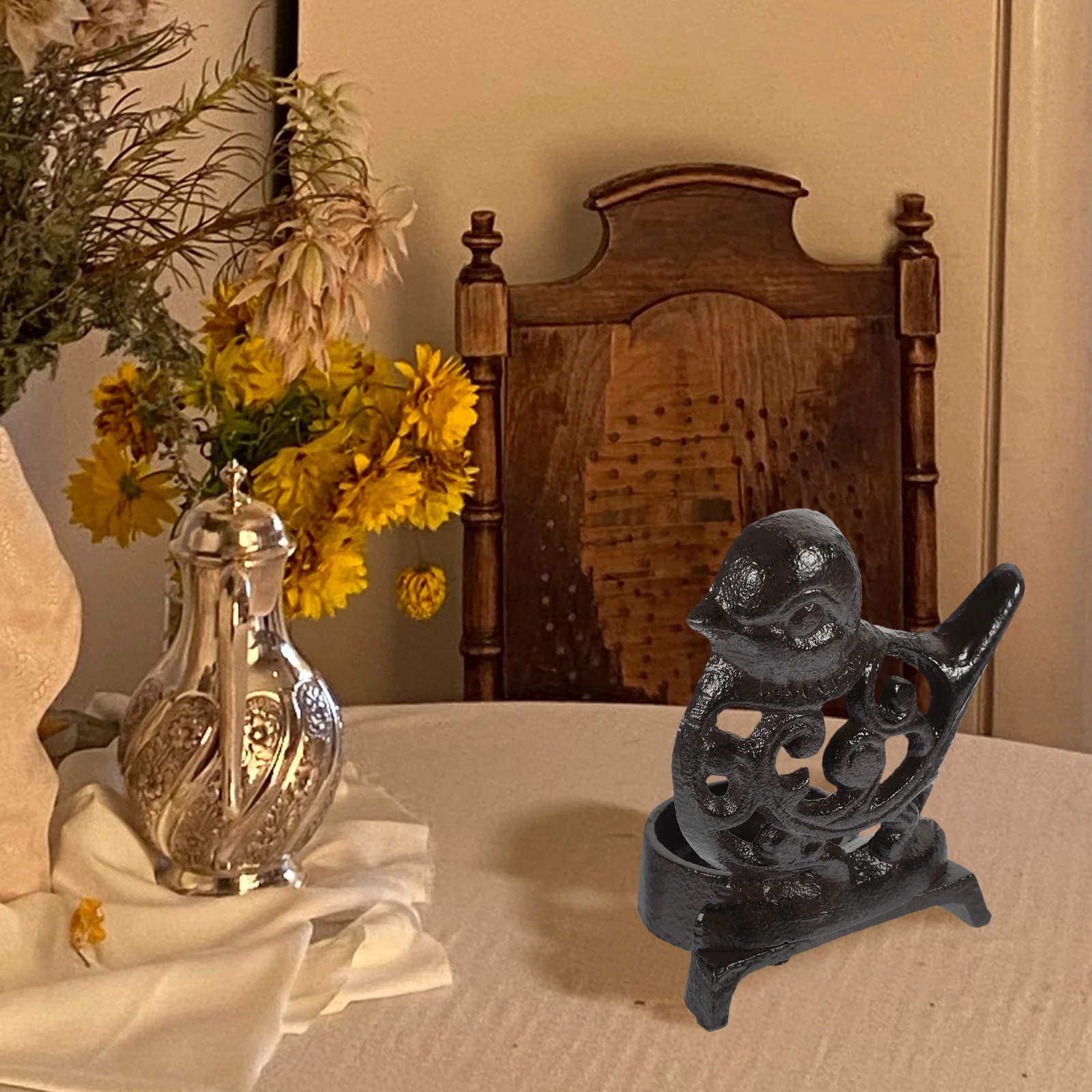 

Vintage Iron Holders Bird Shaped Table Candlestick 8731 Retro Home Decor Simple Desk Accessories Wax Stand
