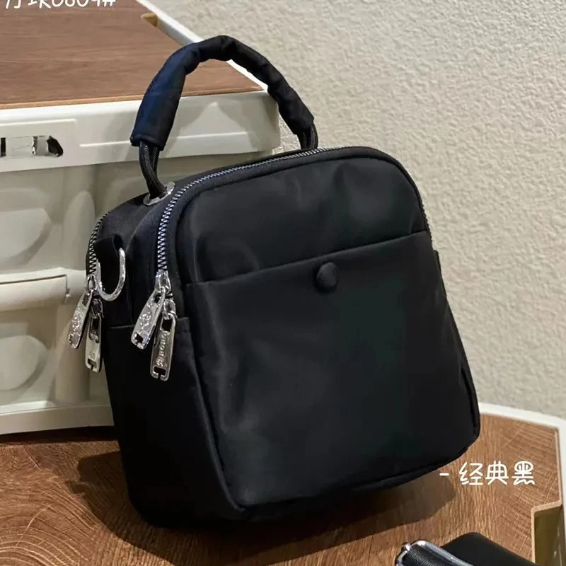 Fashion Handbag Go Out To Play Nylon Cloth Bag Single Shoulder Canvas Bag with Crossbody Body New Style Zipper Snap Waterproof