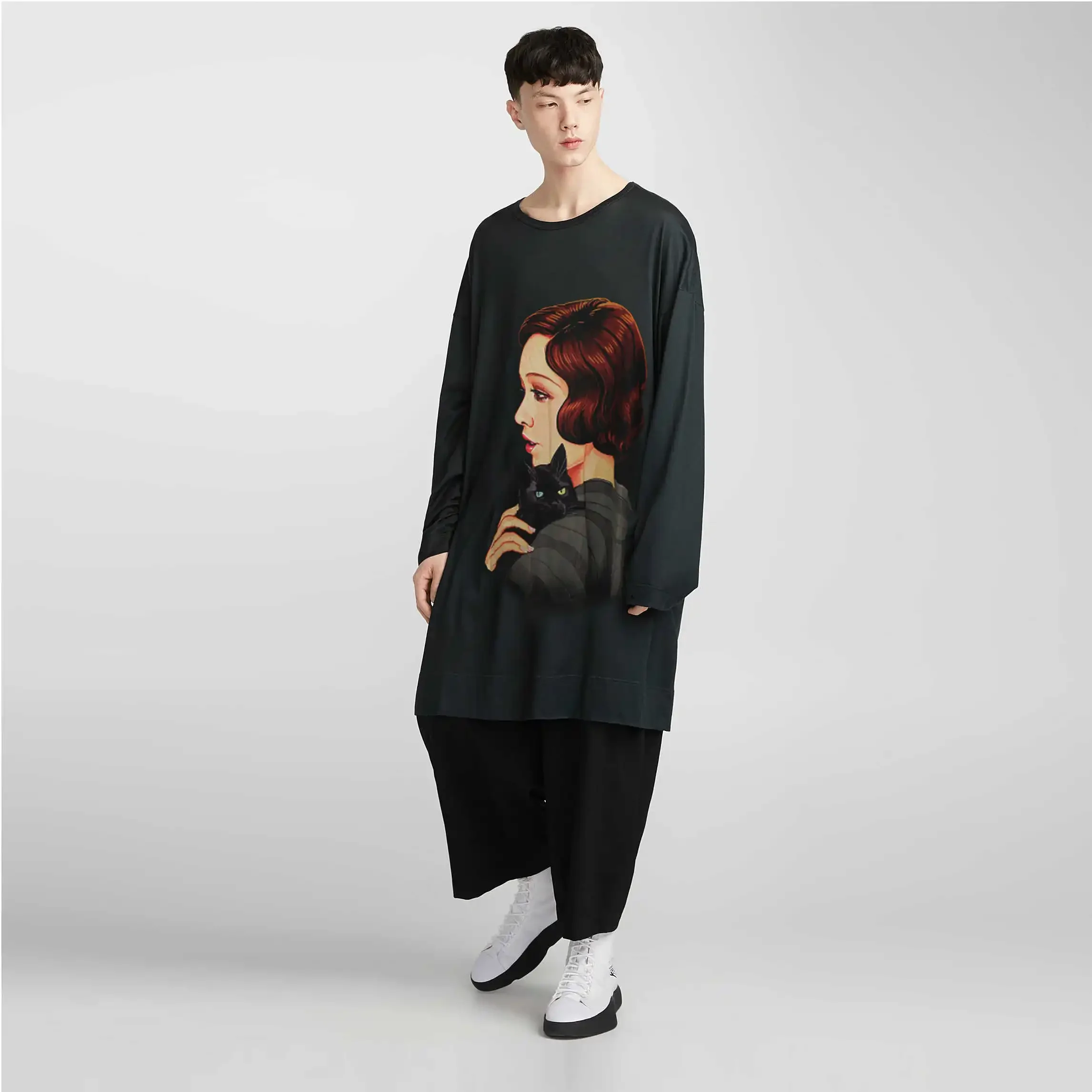 YOJI OOAK عقد القط طويل هوديي كم طويل كبير تي شيرت مطبوع متماسكة فضفاضة عادية مستديرة الرقبة صورة ظلية INS رجل #1