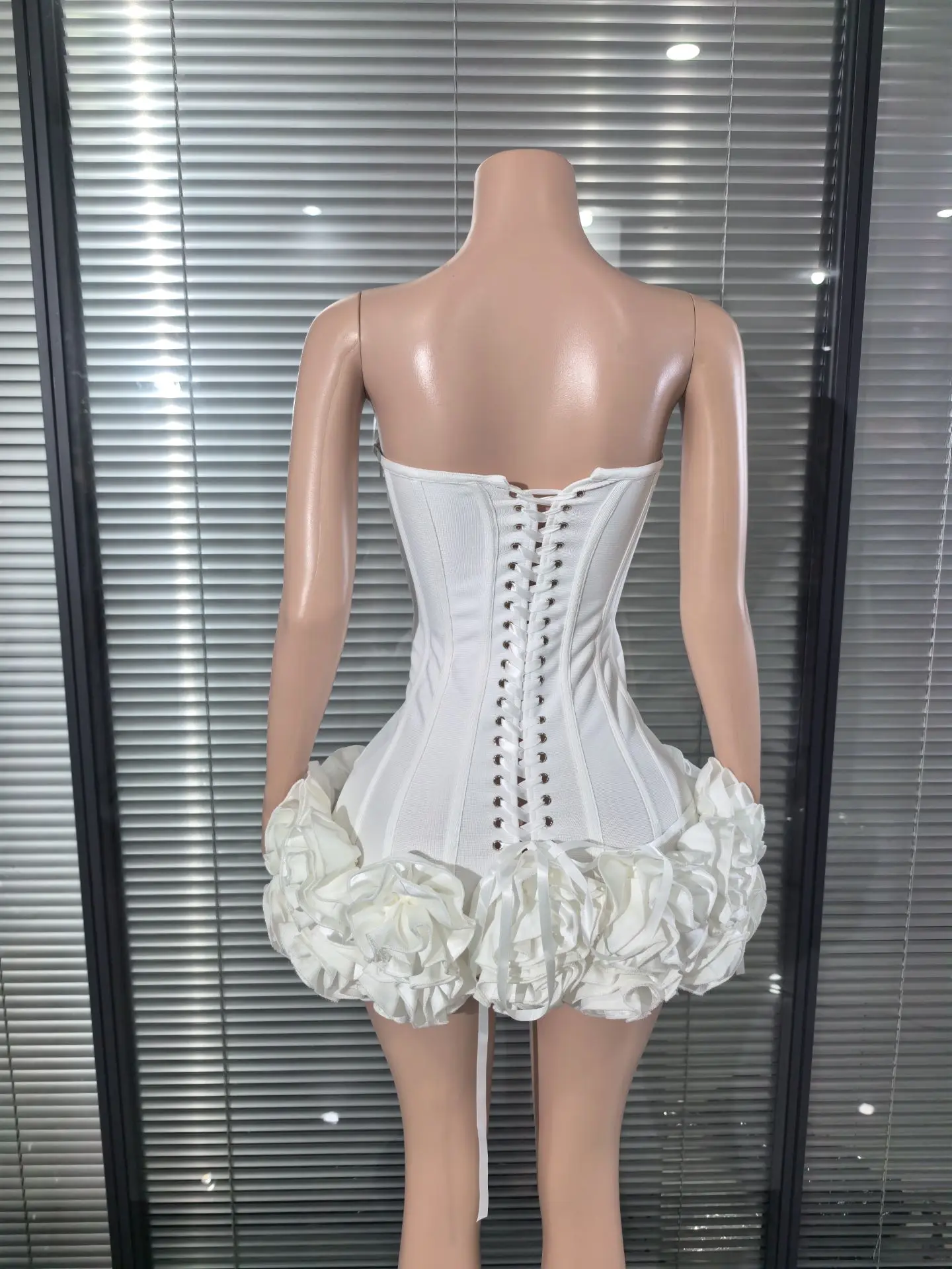 Wit Zwart Vrouwen Sexy Strapless Volledige Bloemen Bodycon Mini Bandage Jurk Verjaardagsfeestje Mode Kerstavond Feestjurk