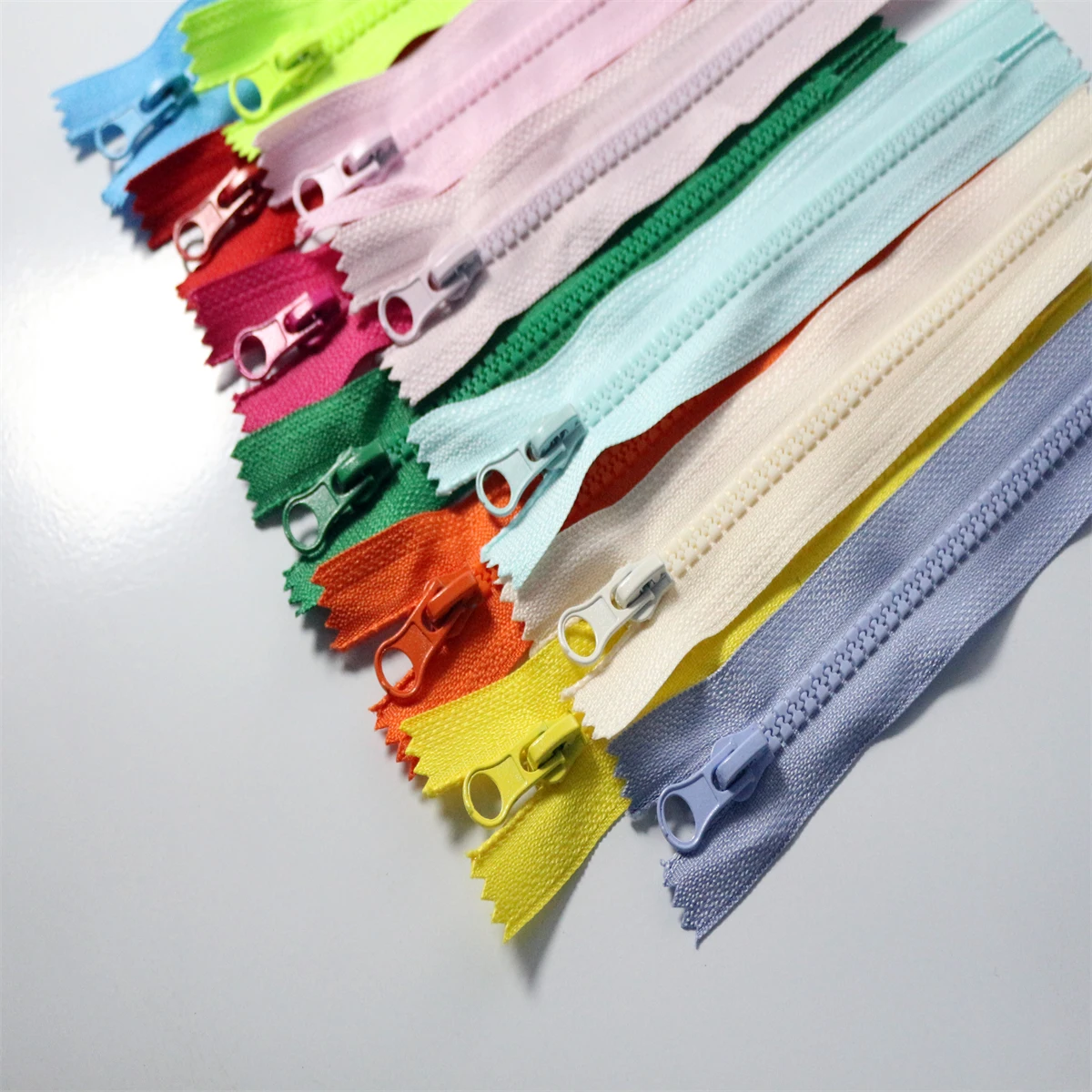 (10PCS)5# resin closed tail 20CM zipper pocket Short zipper bag closed color zipper multi-color manufacturer instant delivery