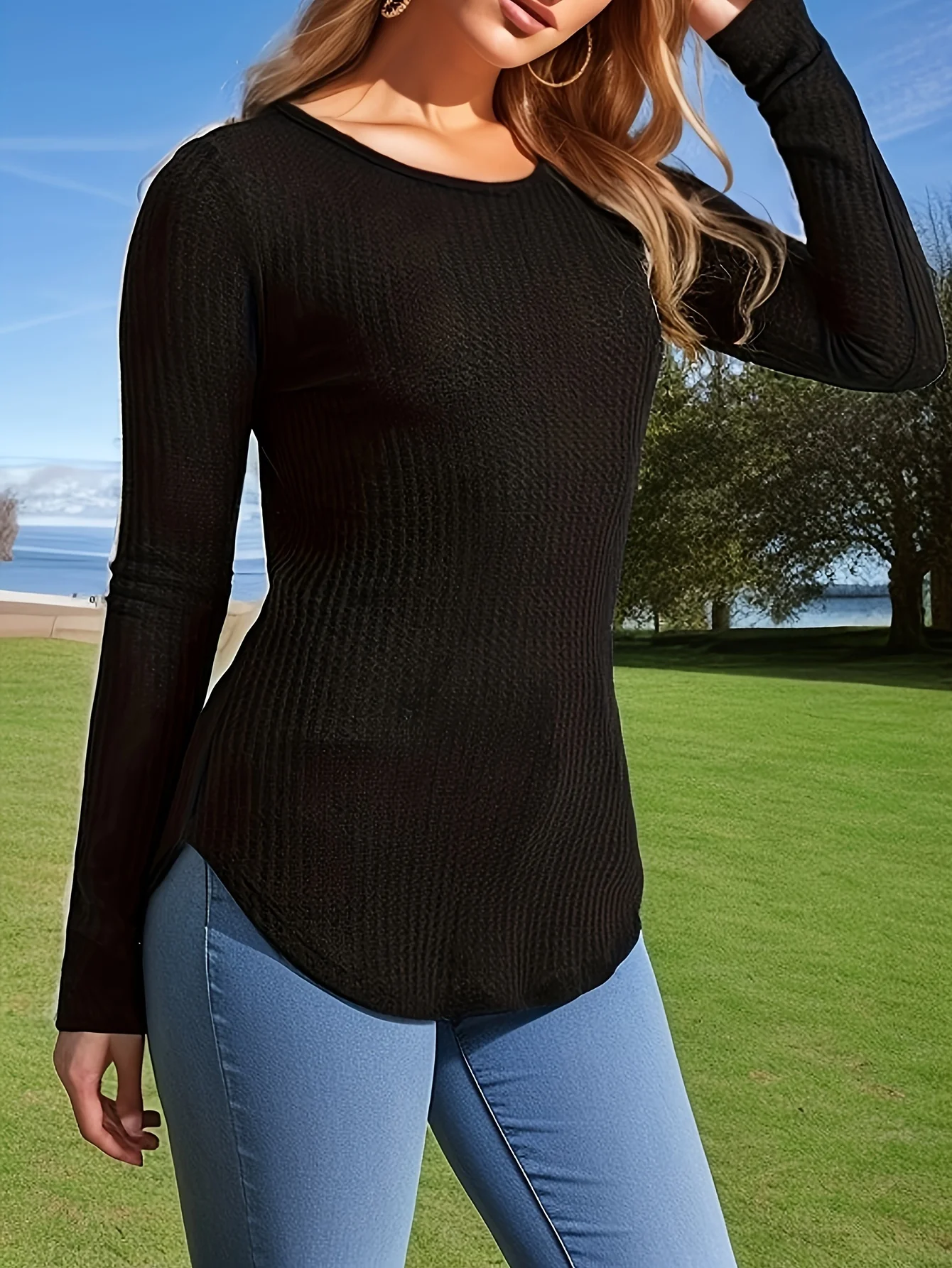 Elegant Long-Sleeve Crew Neck T-Shirt - Women\'s Cozy Fall/Spring Top Durable & Easy-Care Versatile Chic