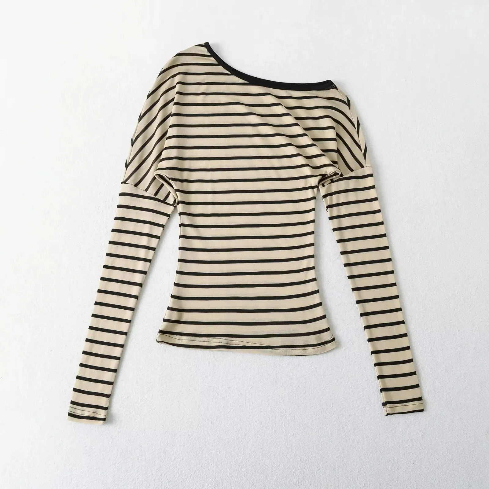 

2025 Early Autumn New Sexy Off-Shoulder Long Sleeve T-Shirt for Women Striped Off-Shoulder Waist-Cinching Slim-Fit J5A8