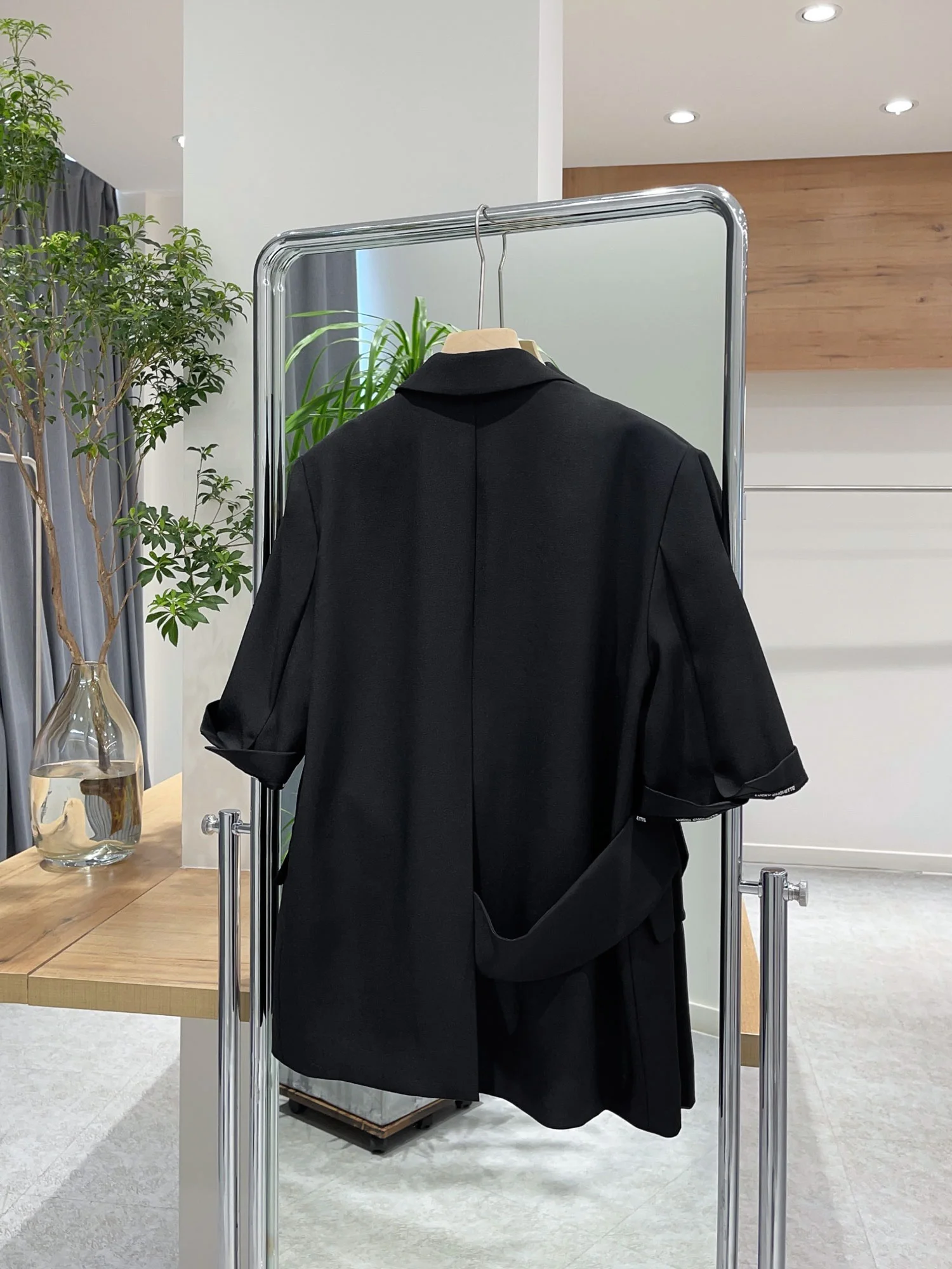 

Noxula Authentic Summer 2025 Luy Brand ort Sve Костюм True to Size Commute Sle с пуговицами с прямым вырезом средней длины