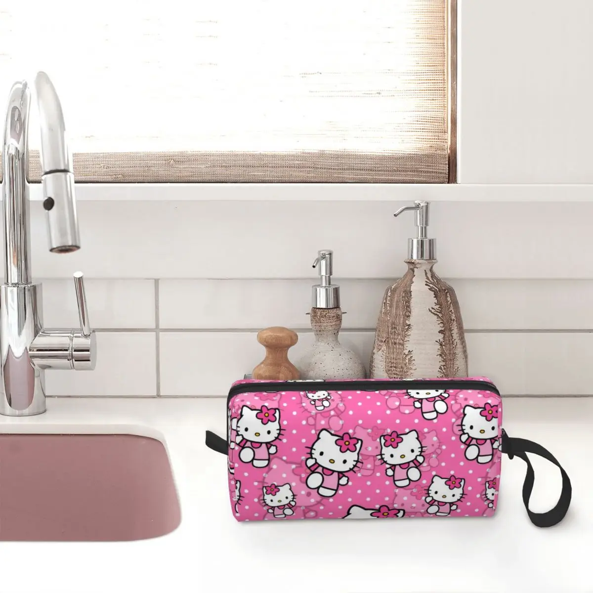 Kawaii Sanrio HelloKitty Cartoon Cosmetic Bag Women Makeup Bags Travel Daily Toiletry Bag Organizer Pouch