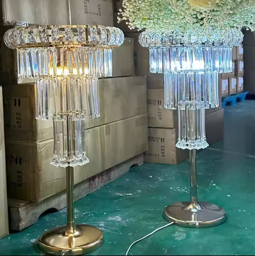 Customized 4-Tier Acrylic Gold Silver Wedding Flower Stand With Crystal LED Lighting Wedding Decoration Table Centerpieces Stand