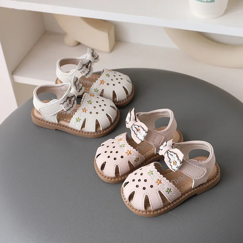 Girls Princess Shoes 2024 Summer New Baotou Sandals Anti-slip Soft Sole Versatile Wear-Resistant Comfortable Toddler Shoes