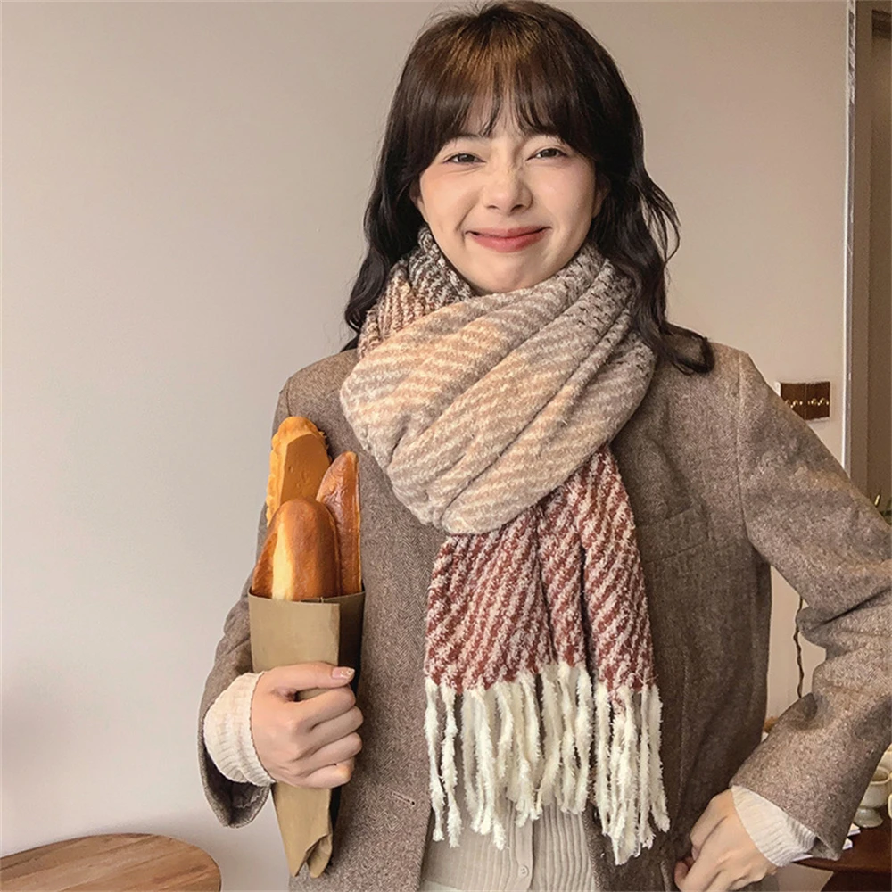 Korean Sweet Soft Knitted Scarf Splicing Thermal Woolen Tassel Scarves Women Winter Warm All-match Comfortable Neck Warmer Shawl