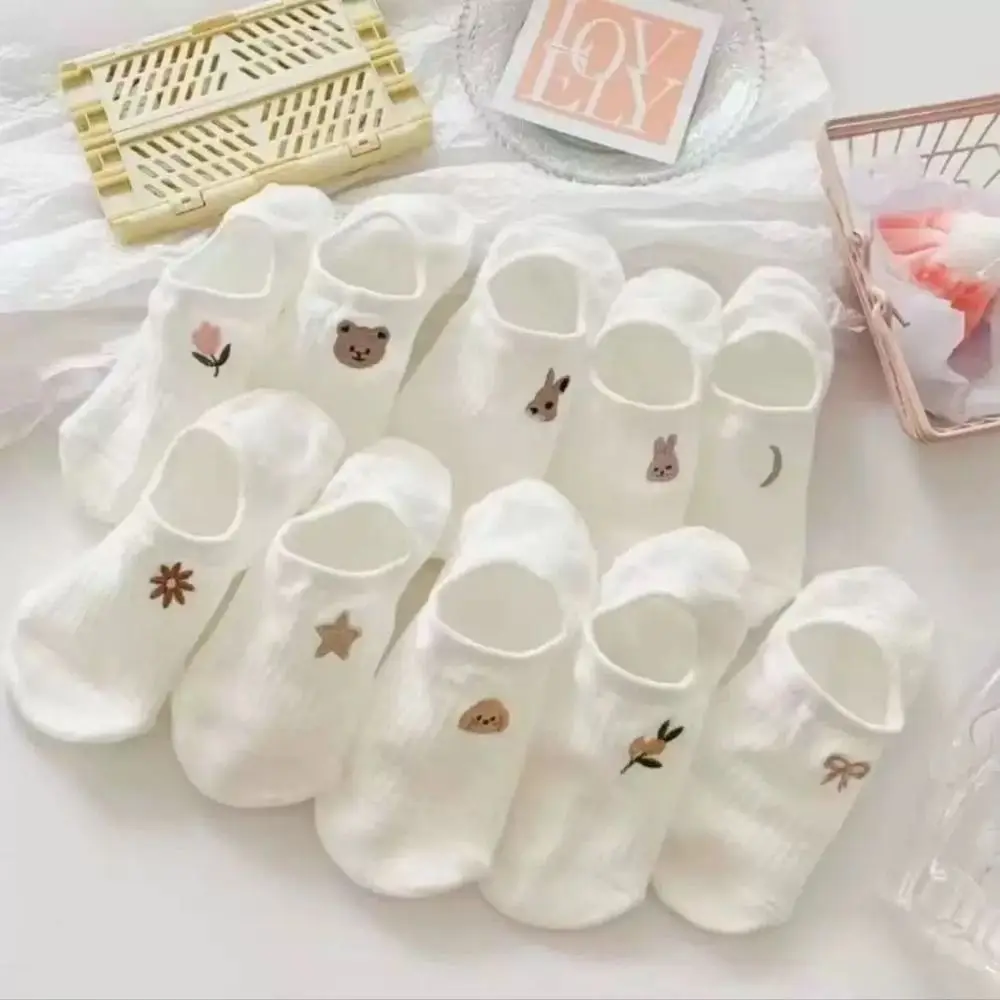 

10Pairs Fashion Flower Animal Thin Boat Socks Non-slip Breathable Sweet Short Socks Cartoon Hosiery Summer Invisible Socks Women