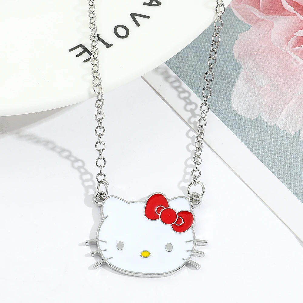 Anime Sanrio Kitty Cat collana Cartoon Cute Figure Kitty White Metal Badge collana per ragazza Kawaii accessori per gioielli regali