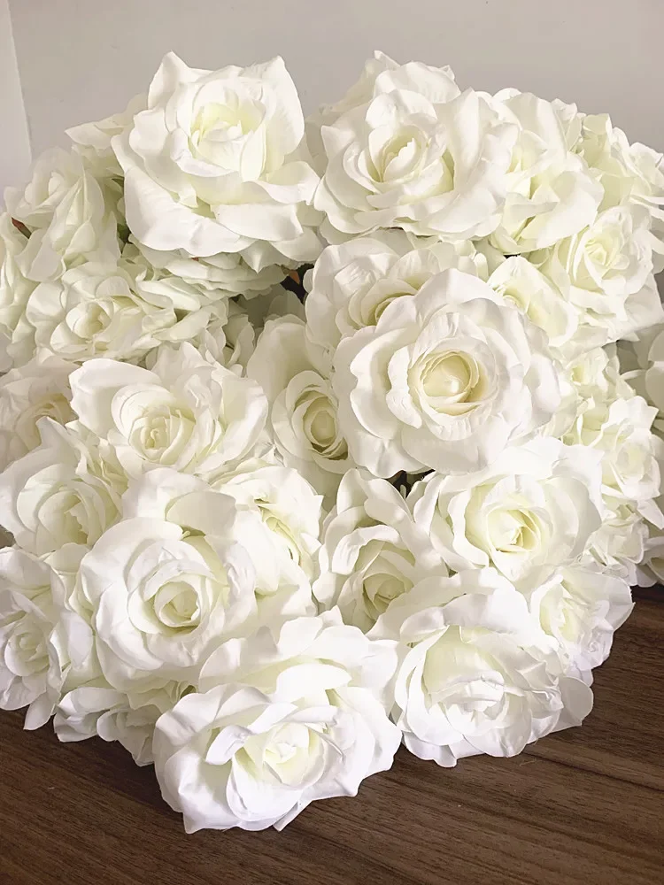 Bouquet di rose a 7 teste Fiore artificiale Rosa bianca Rosa di grandi dimensioni Soggiorno Decorazione floreale secca Matrimonio