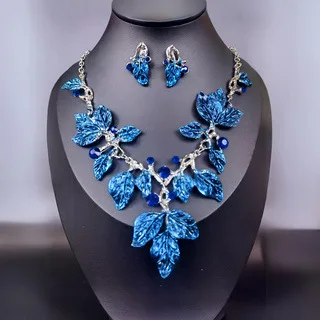 

Accessories Fashion Crystal Plant Flower Necklace Earrings Set Accessories Actress Crystal Dress Factory