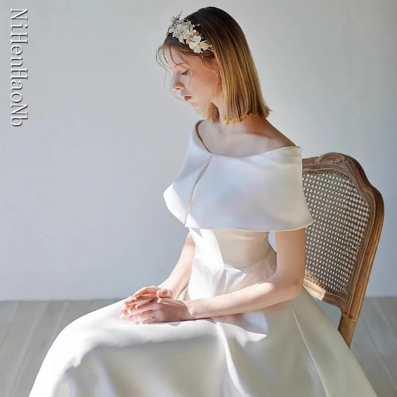 فستان زفاف كلاسيكي من الساتان للنساء العروس 2025 ريترو أسود أبيض فيستدوس دي نوفيا