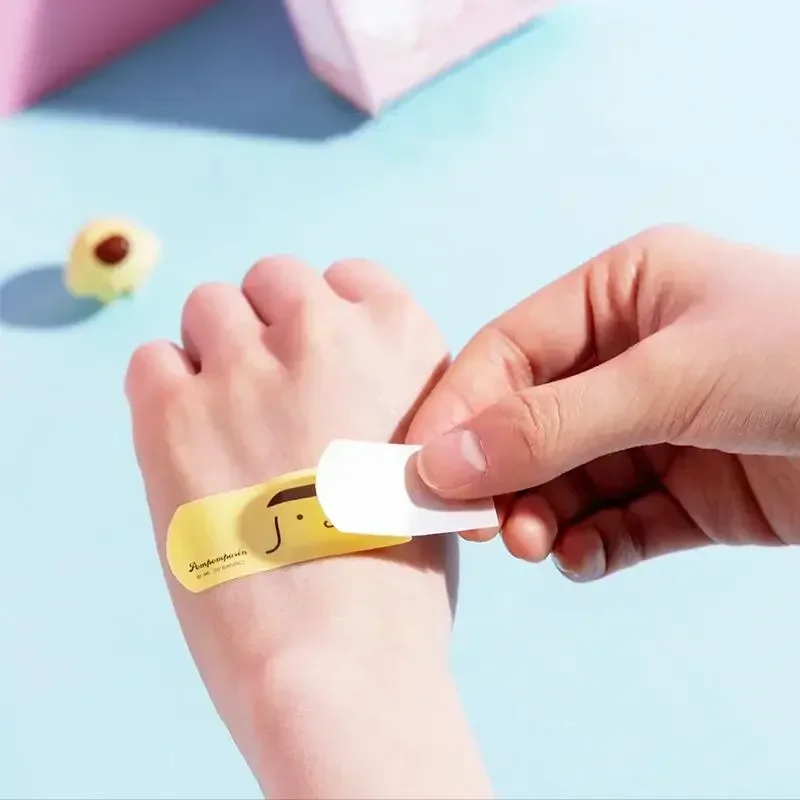40Pcs Anime Sanrio Hello Kitty Band Aid Cartoon Cute Cinnamoroll Waterproof Hemostasis Bandages Emergency Supplies Kids Gifts