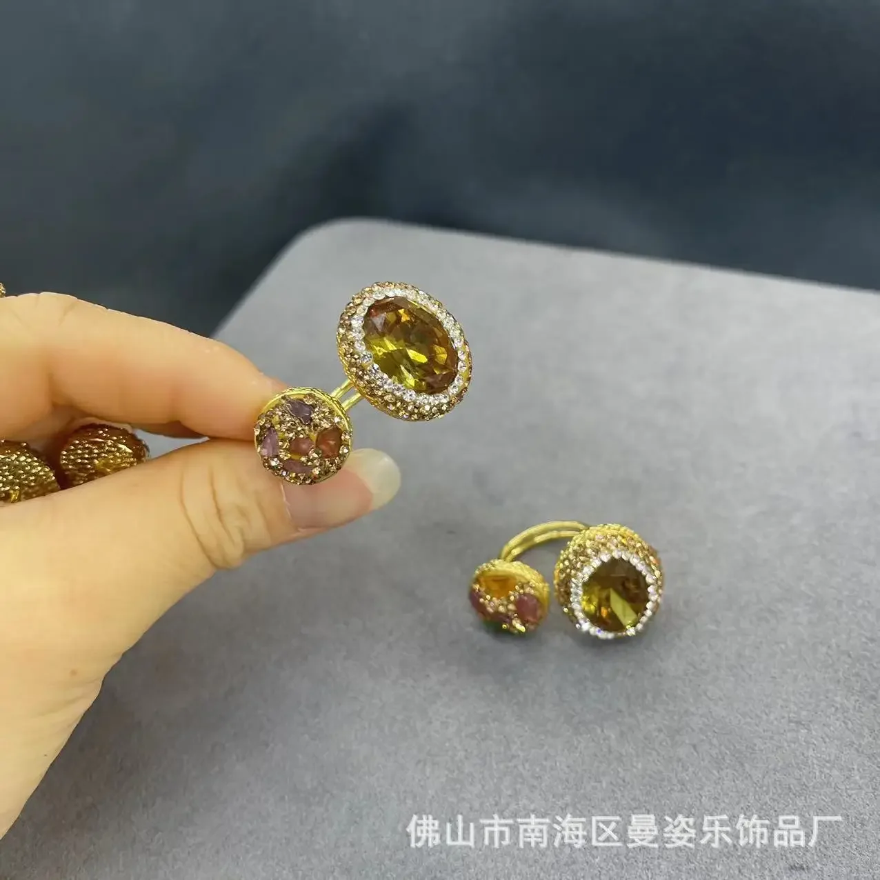 Turkish sultanite  stone inlaid with natural tourmaline ring, French vantage fashion jewelry