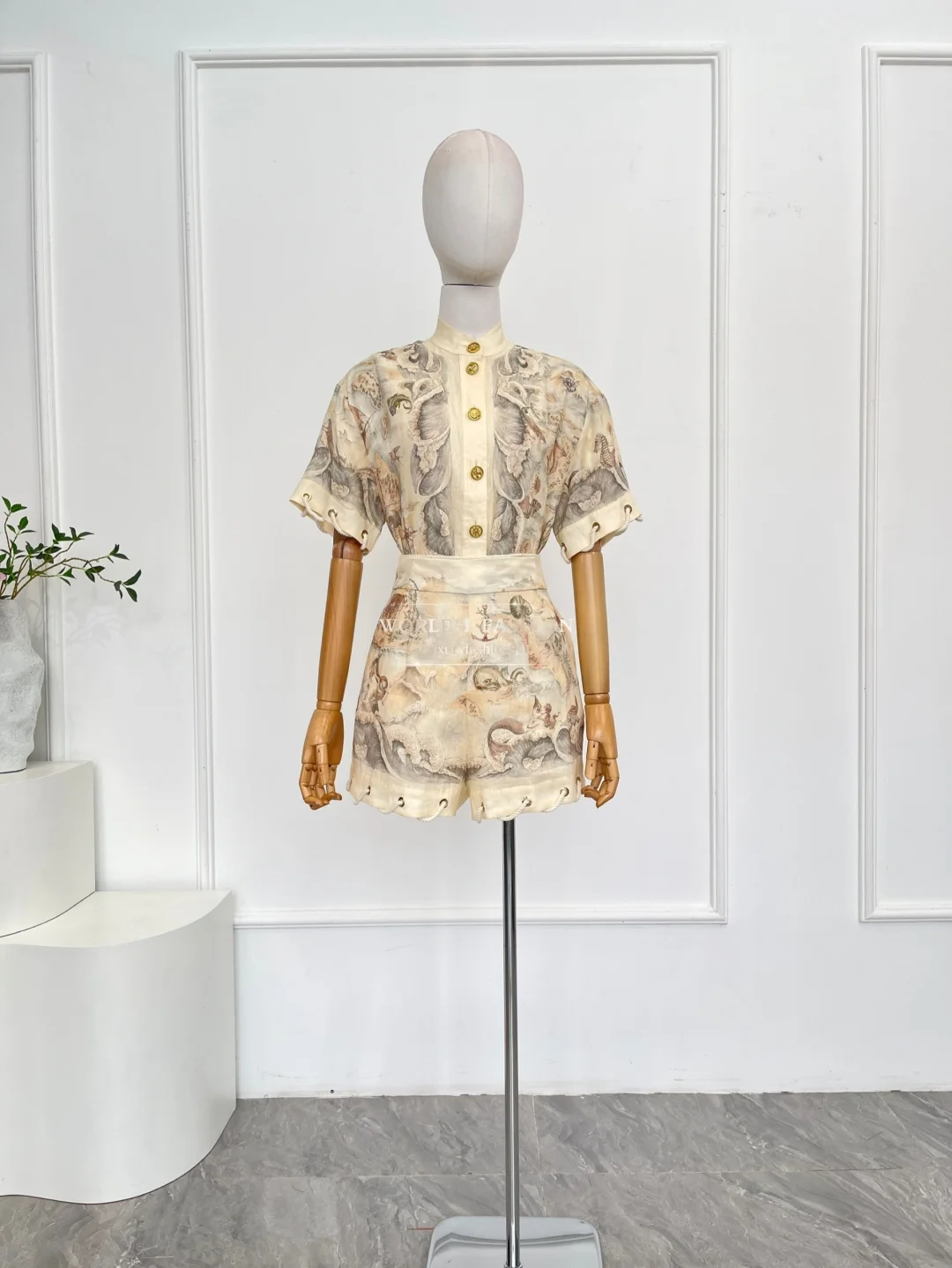 

2025 Beige Navigation Waves Print Short Sleeve Blouse Tops and Shorts Set New Design