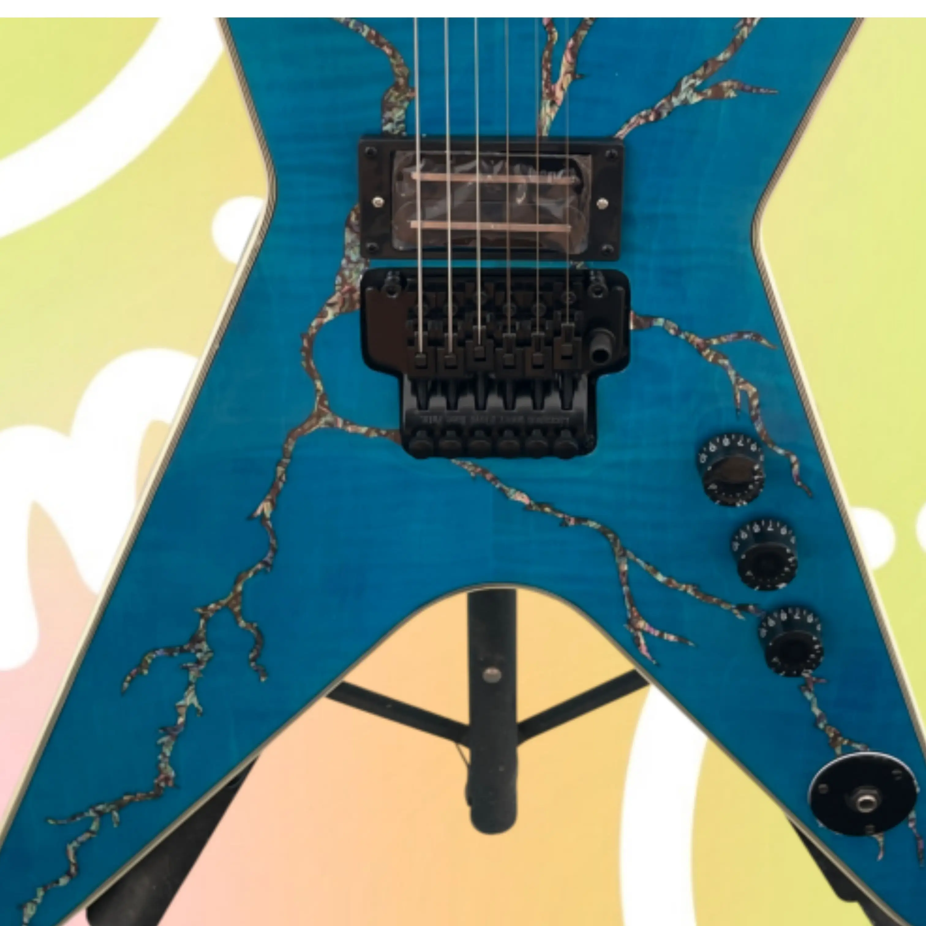Blue 6-String Electric Guitar, Colorful Lightning Mahogany Body, Black Vibrato Bridge Guitars,Stylish Stage Performance Guitarra