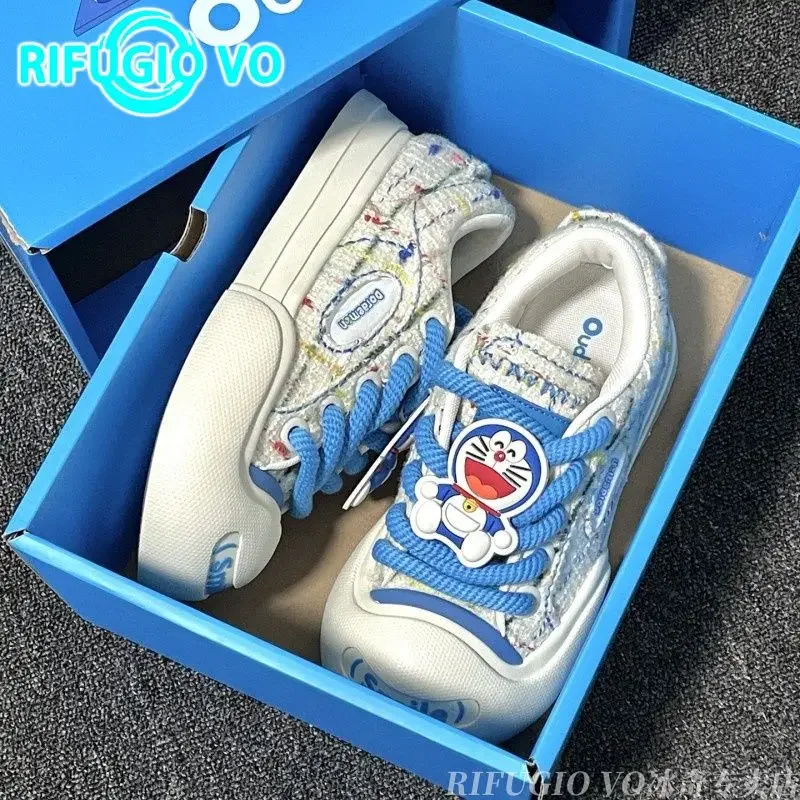 Doraemon Co-branded Canvas Shoes, Casual Round Toe, Heightened Platform Board Shoes, and Big-toe Shoes